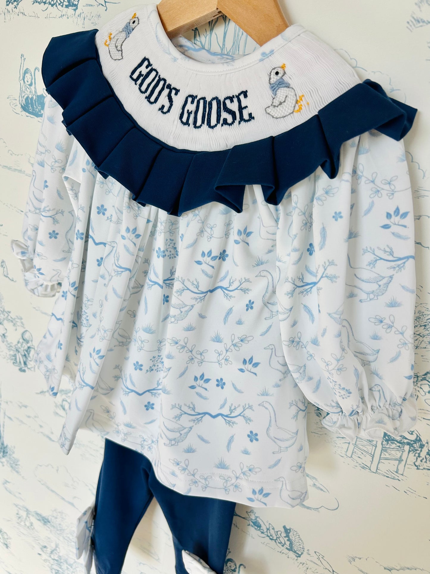 God's Goose Pants Set