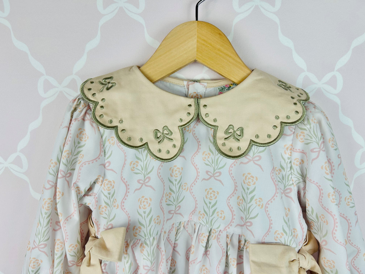 Green Fall Floral Bubble