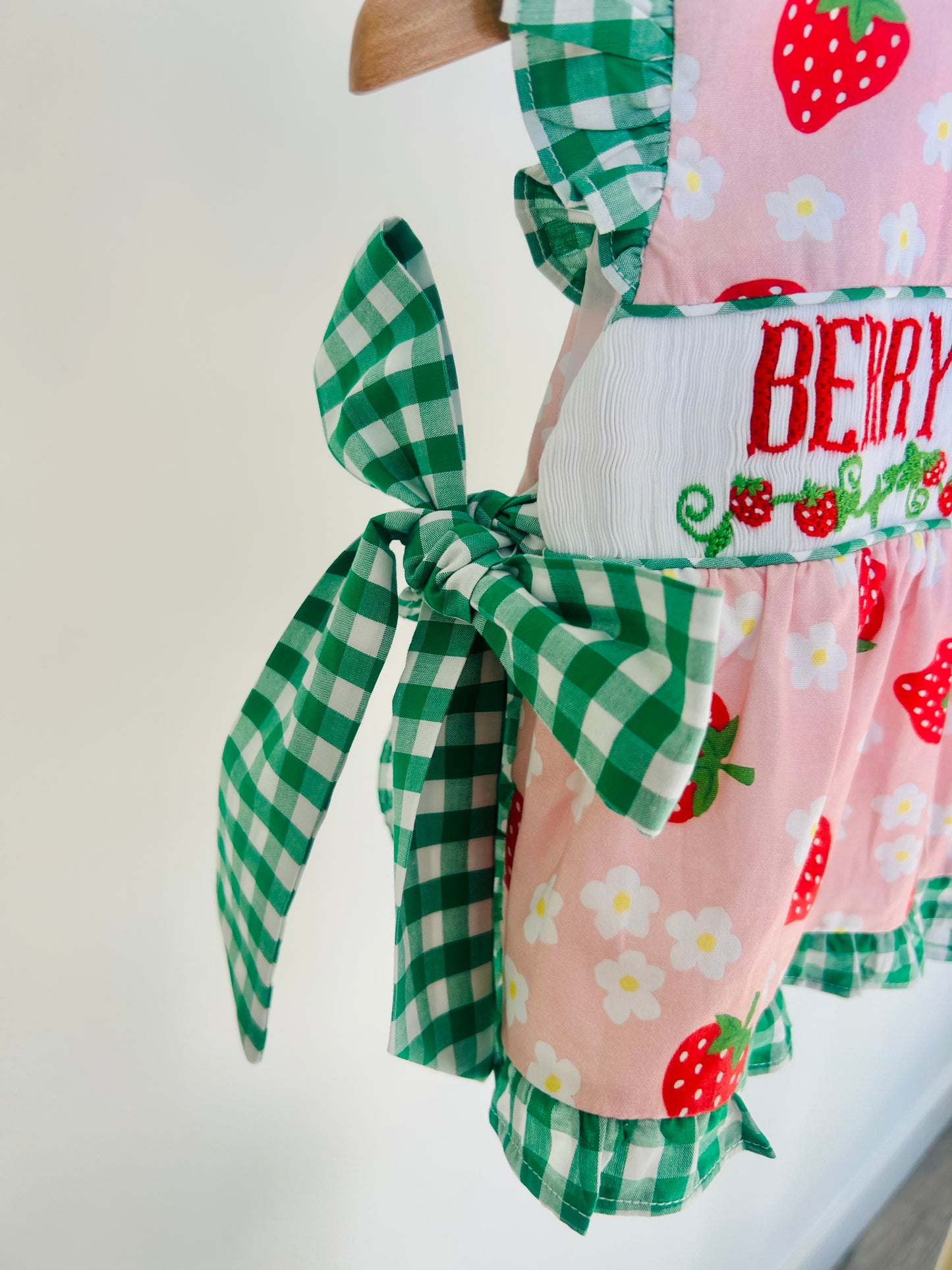 "Berry Sweet" Apron Set