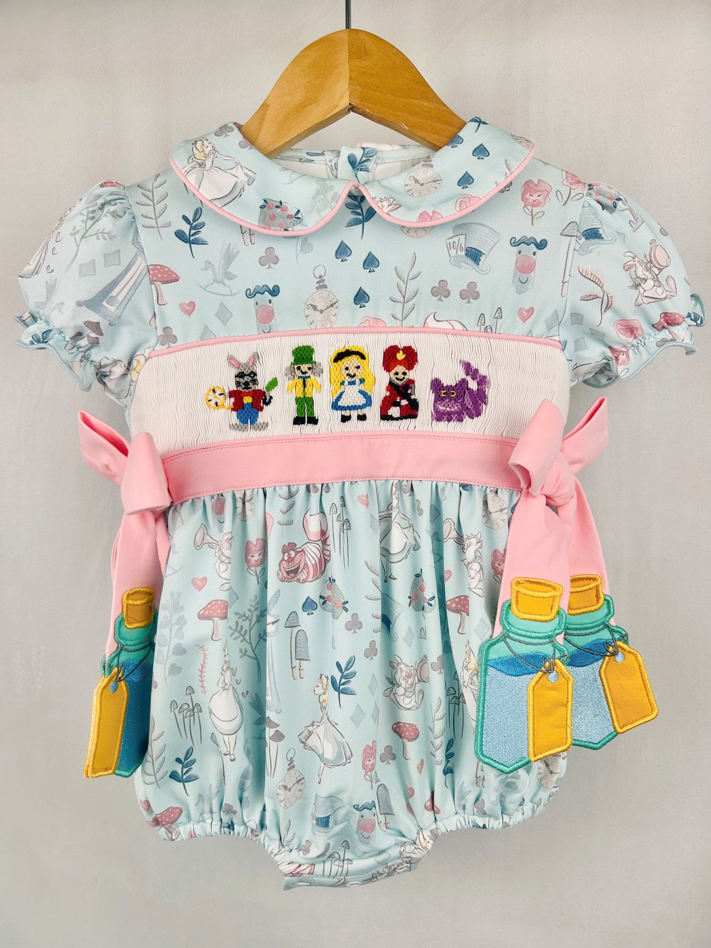 Wonderland Girls Bubble
