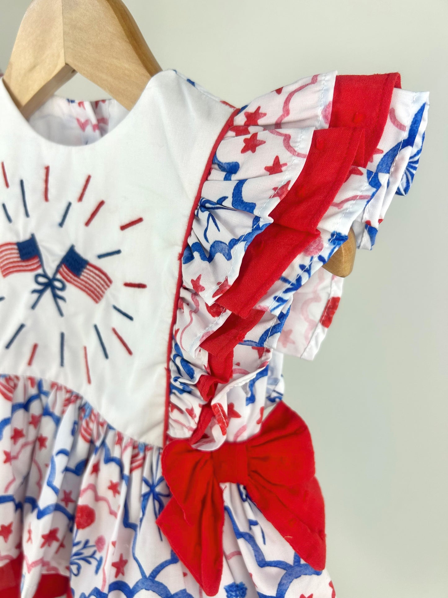Flags and Bows Embroidered Bubble