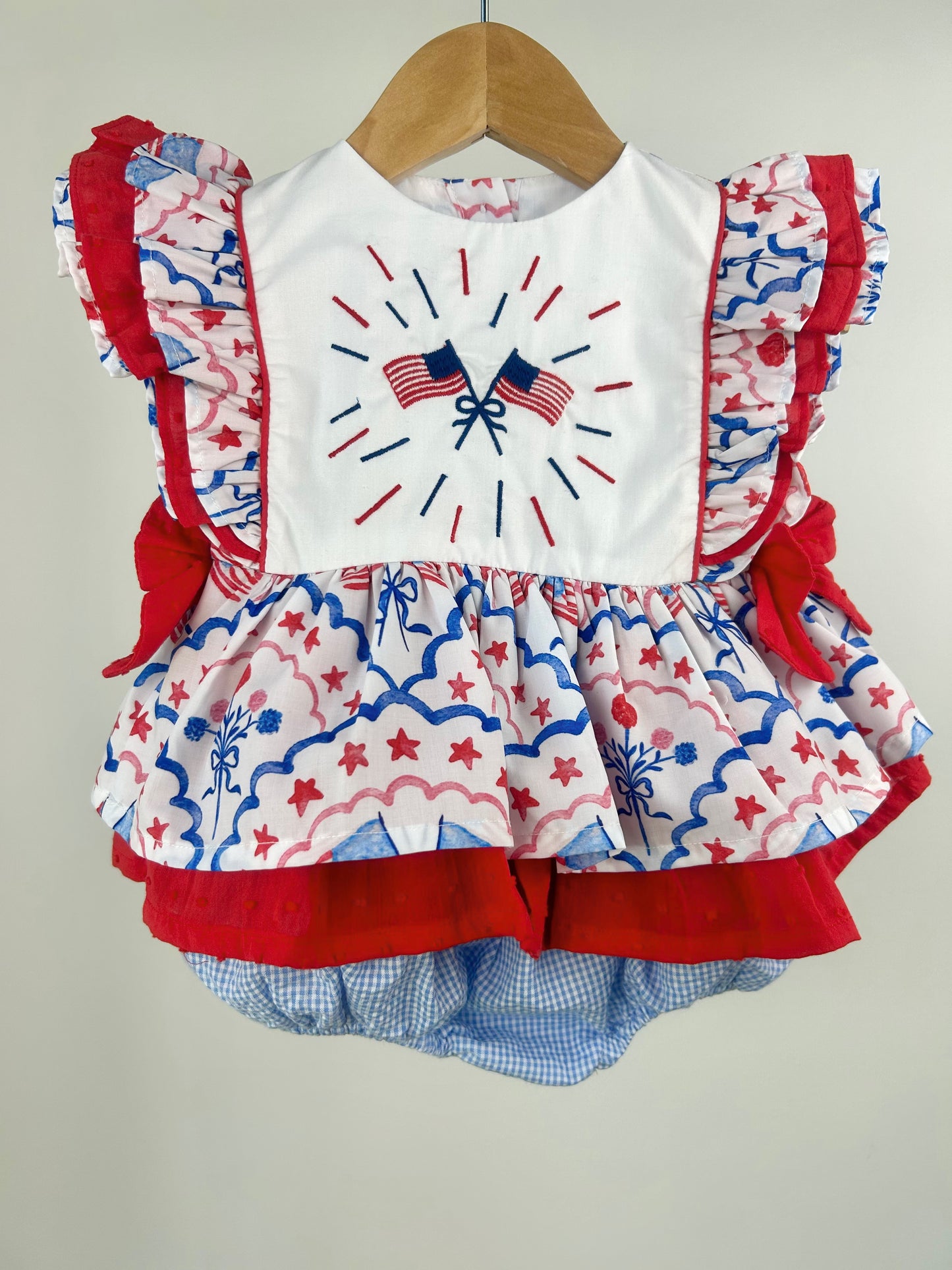 Flags and Bows Embroidered Bubble