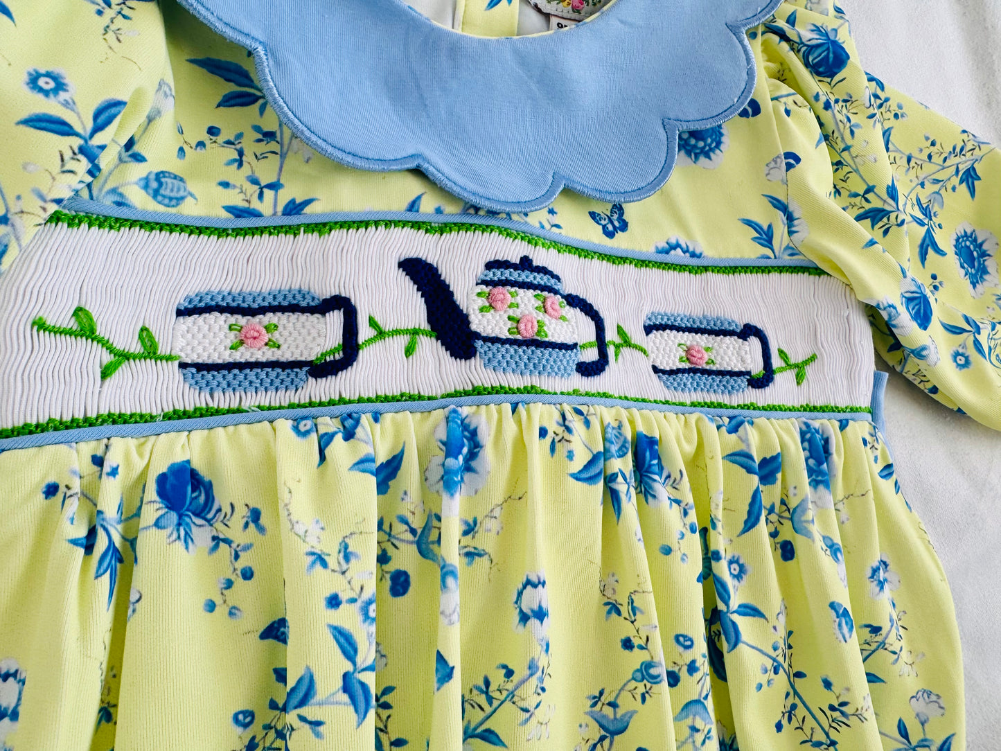 Chinoiserie Inspired Tea Party Bubble