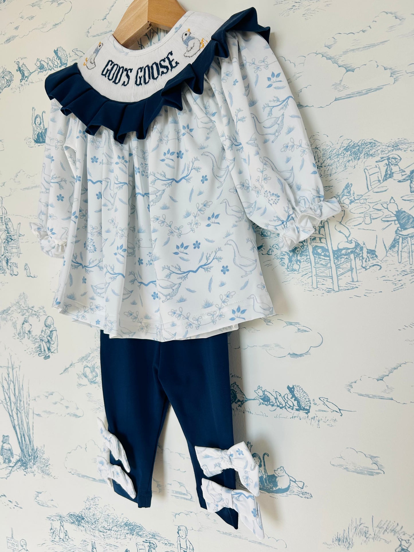 God's Goose Pants Set