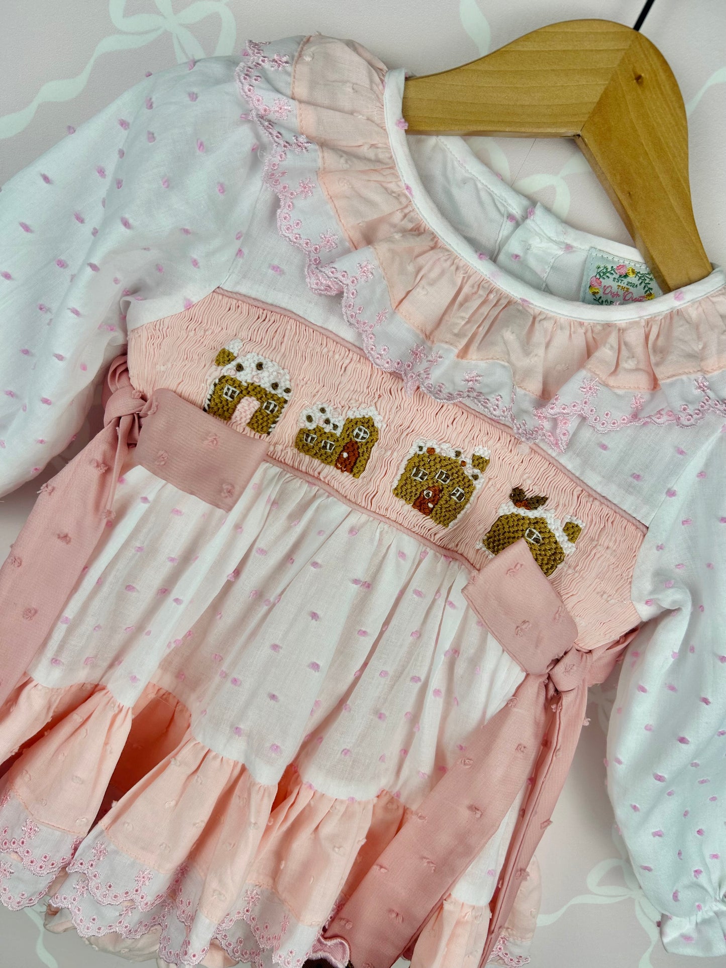 Gingerbread Skirted Bubble