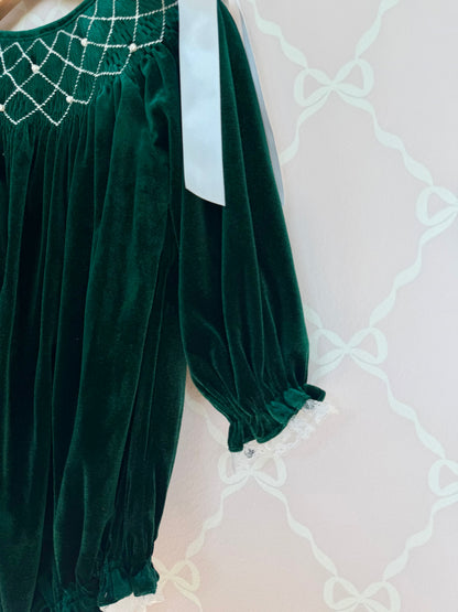 Green Velvet & Pearls Bubble