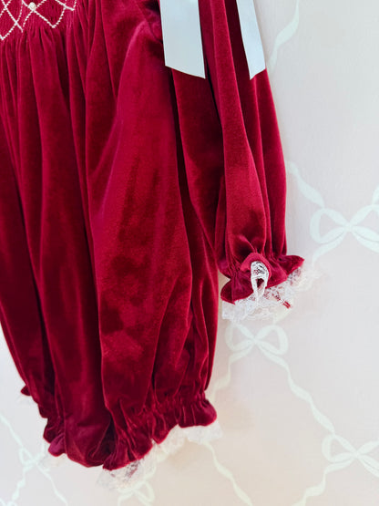 Red Velvet & Pearls Bubble