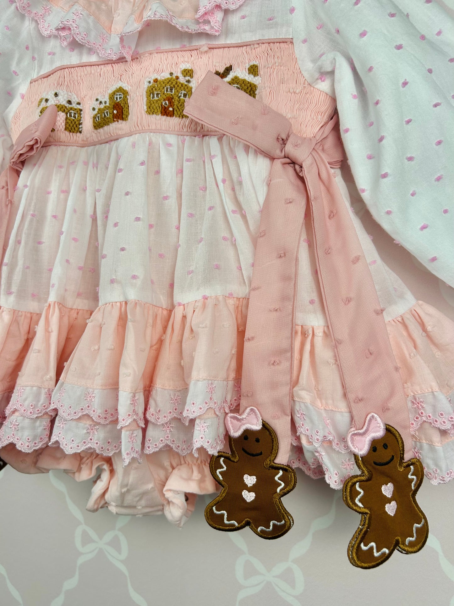 Gingerbread Skirted Bubble