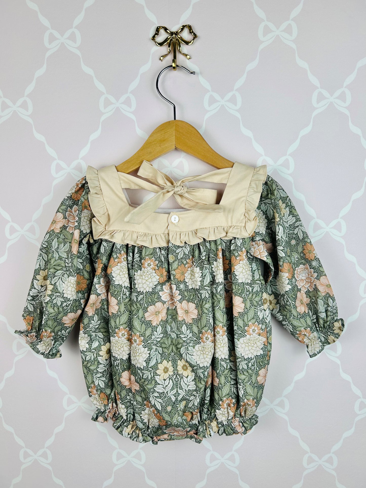 Sage Floral Bubble