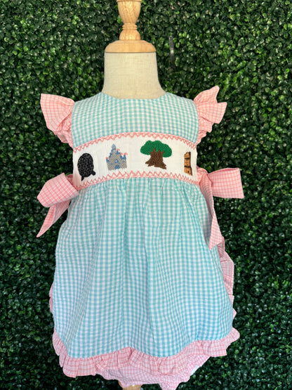 4 Parks Hand Smocked Apron Set