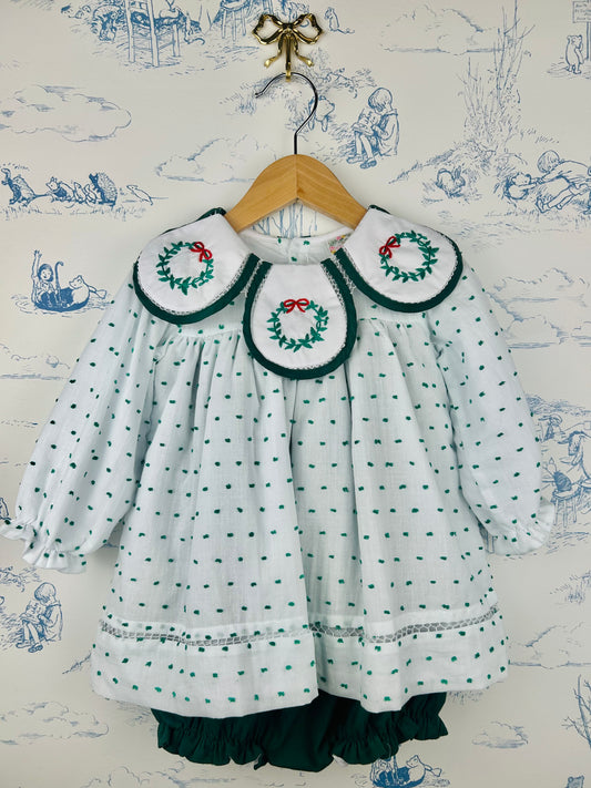 Christmas Wreath Skirted Bubble