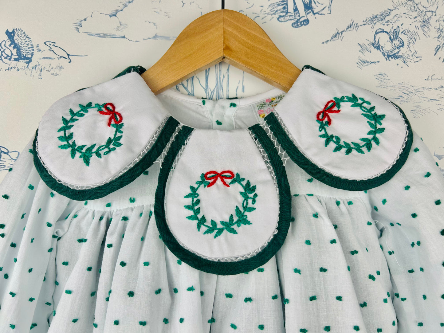 Christmas Wreath Skirted Bubble