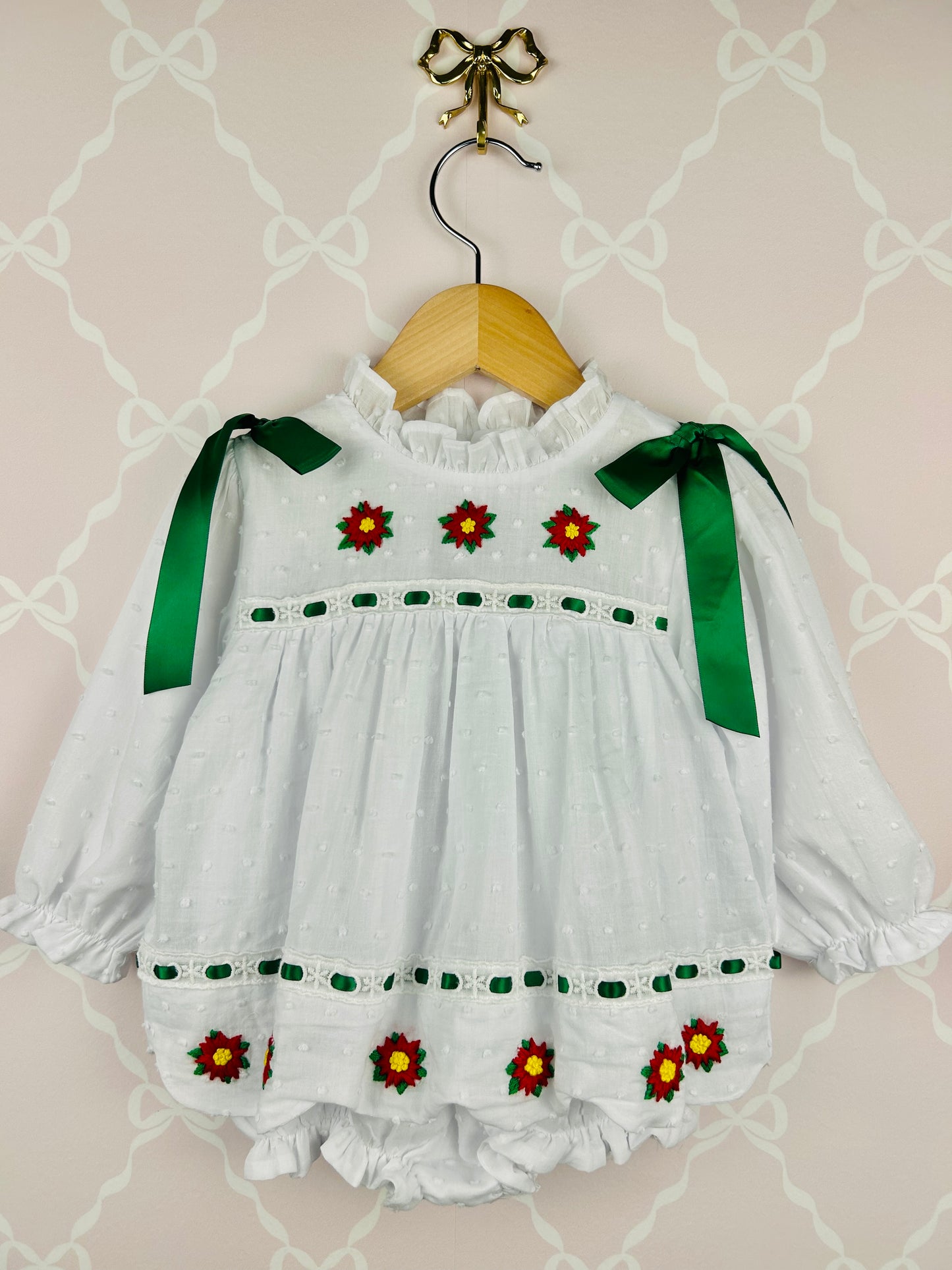 Poinsettia Heirloom Skirted Bubble